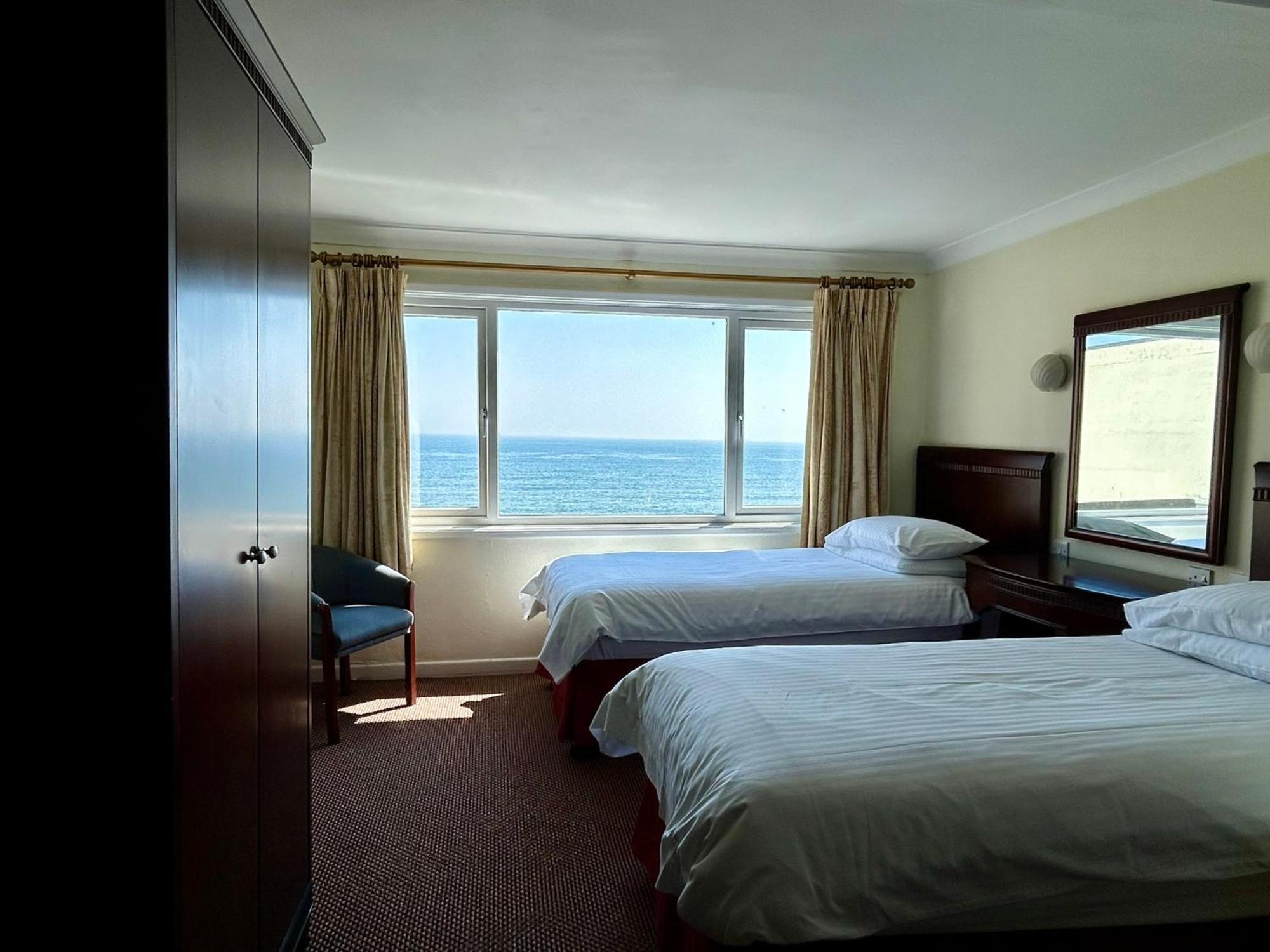 Regent Court - Seafront, Sandown - Free Car Ferry For Bookings Of 3 Or More Nights, Subject To Availability 外观 照片