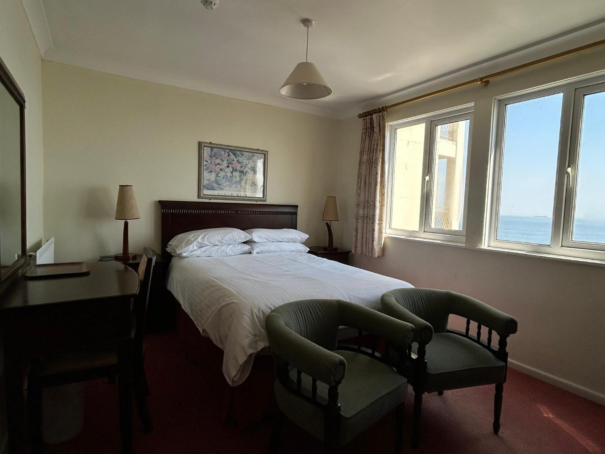 Regent Court - Seafront, Sandown - Free Car Ferry For Bookings Of 3 Or More Nights, Subject To Availability 外观 照片