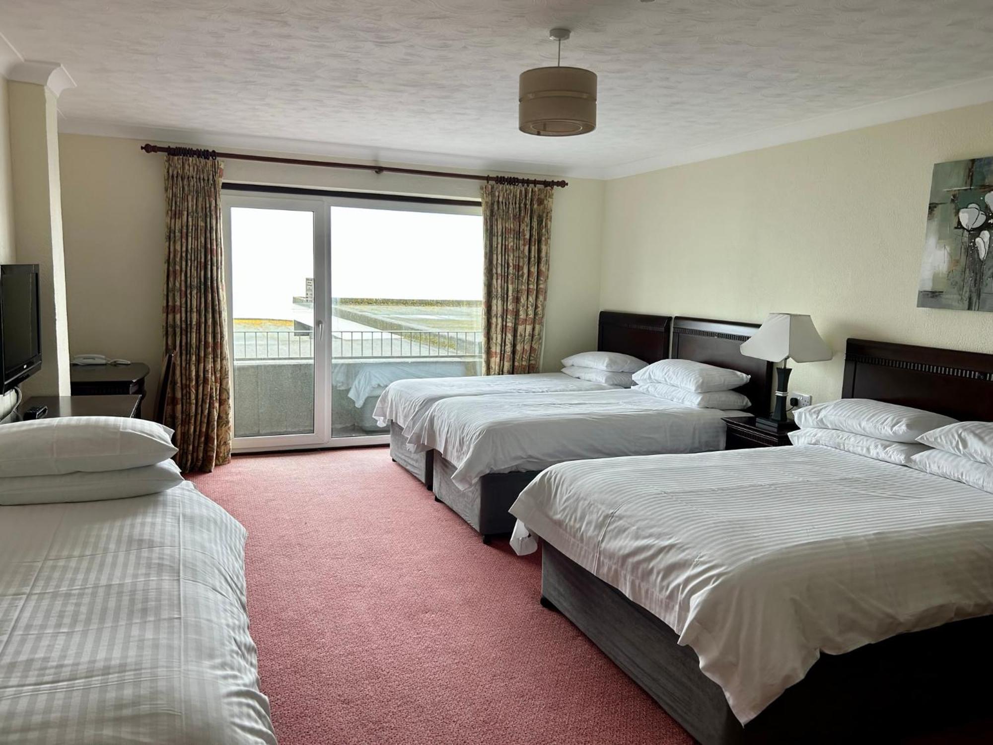 Regent Court - Seafront, Sandown - Free Car Ferry For Bookings Of 3 Or More Nights, Subject To Availability 客房 照片
